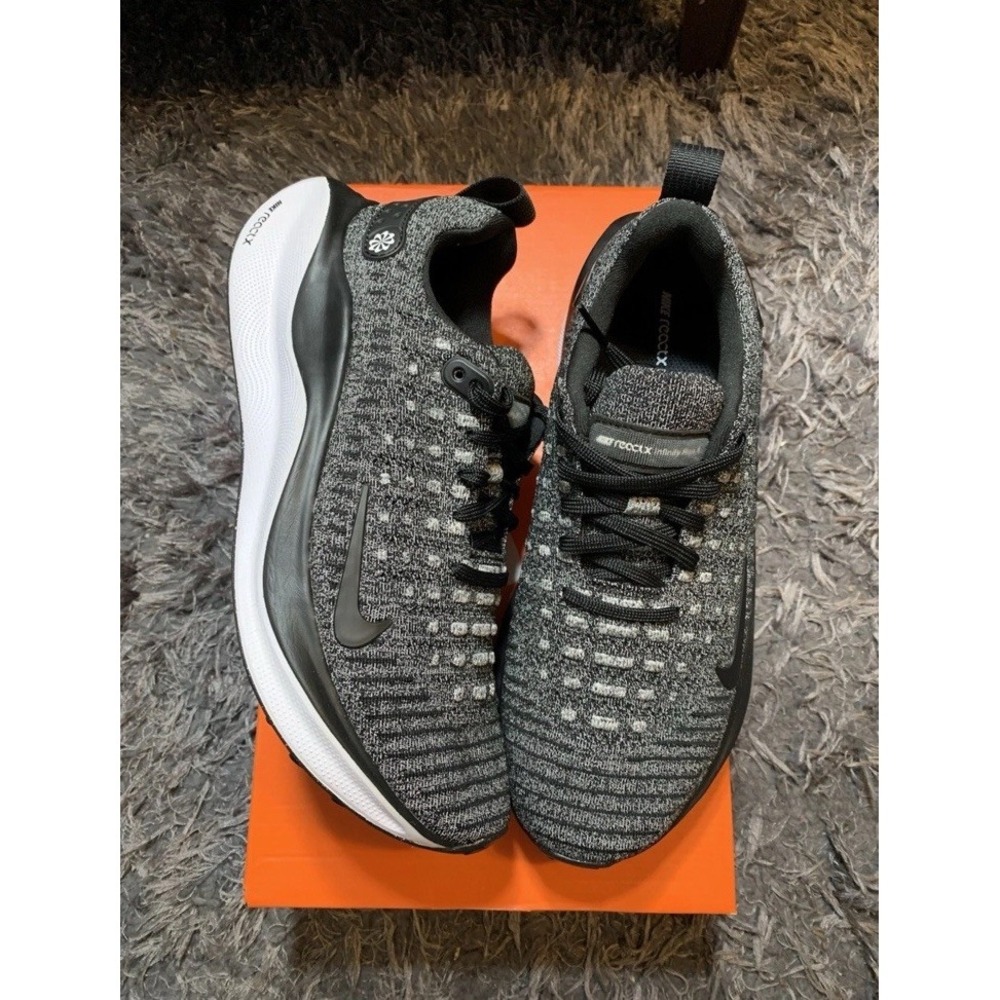 Women's Size 10 Nike ReactX Infinity Run 4 Running Shoes Black White DR2670-003 - Picture 5 of 10